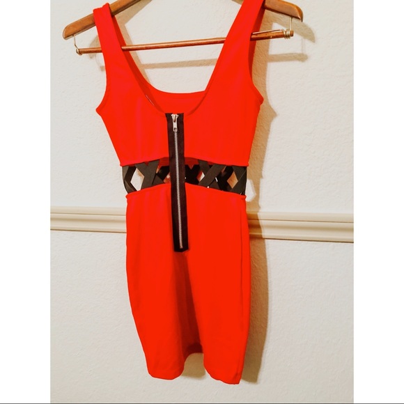 Red Body con Mini Dress - Picture 3 of 3